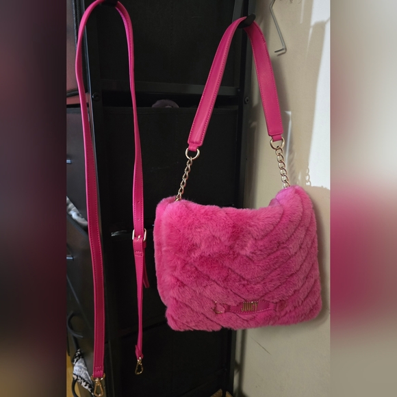 Juicy Couture's Plush "Love On Top" Crossbody Shoulder Bag-NWOT - Picture 3 of 11